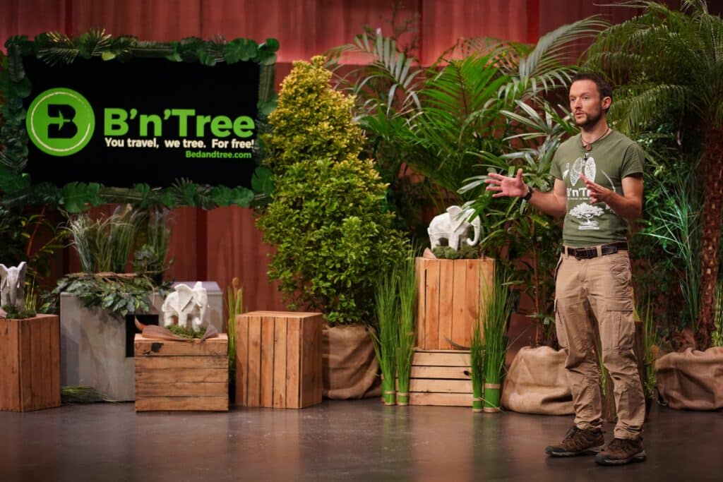 Chris Kaiser aus Radolfzell präsentiert "B´n`Tree" - Bäume pflanzen als Marketingtool. Er erhofft sich ein Investment von 75.000 Euro für 10 Prozent der Anteile an seinem Unternehmen. Die Verwendung des sendungsbezogenen Materials ist nur mit dem Hinweis und Verlinkung auf TVNOW gestattet.